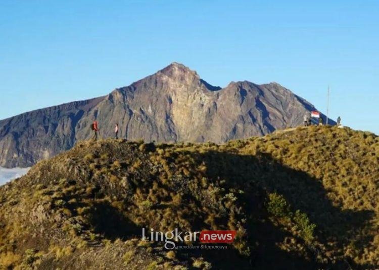 Cuaca Ekstrem, Jalur Pendakian Gunung Rinjani Ditutup Mulai 1 Januari 2026